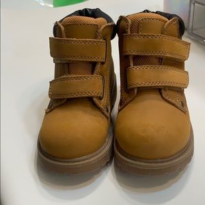 Toddler boots
